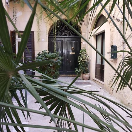 Dimora I Santi Patroni Aparthotel Lecce Esterno foto